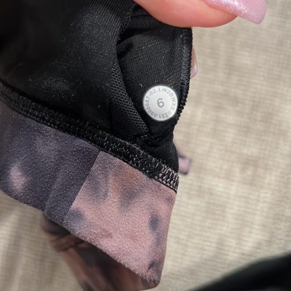 Lululemon Y Bra - Picture 3 of 3